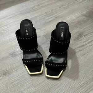 DKNY suede shoes elegant comfy